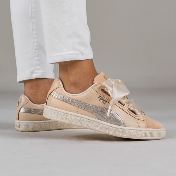 naturalizer carly sneaker